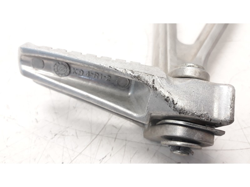 Recambio de estribo para honda cb 650r referencia OEM IAM 50750MKND50  