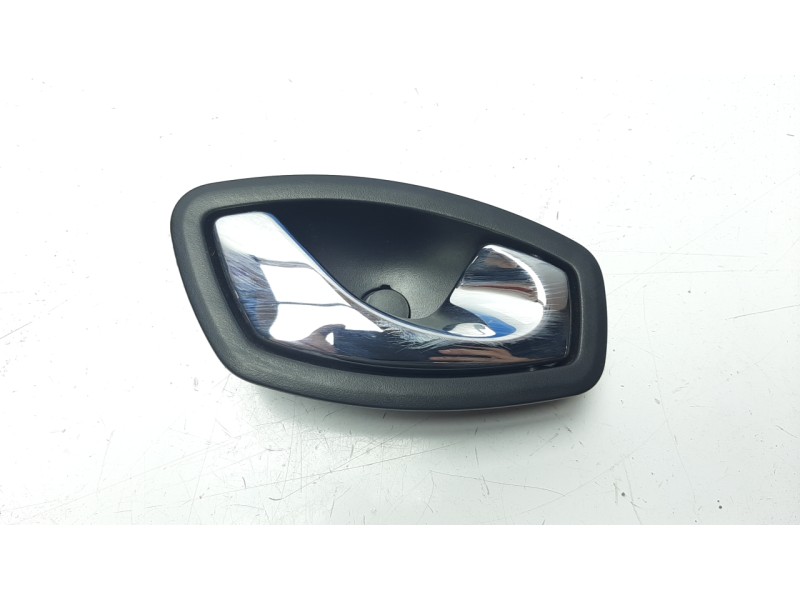 Recambio de maneta interior delantera derecha para renault clio iv expression referencia OEM IAM 826720001R  