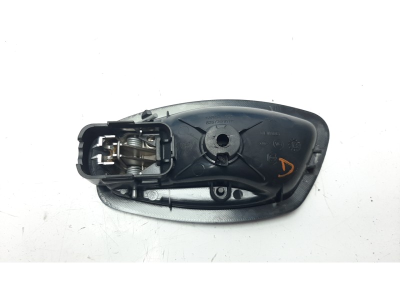 Recambio de maneta interior delantera derecha para renault clio iv expression referencia OEM IAM 826720001R  