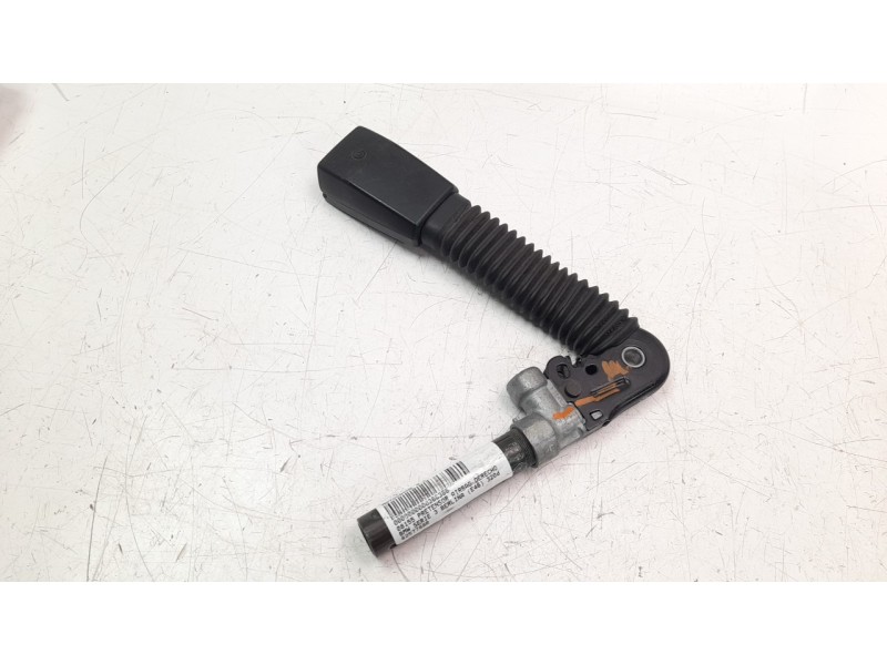 Recambio de cinturon seguridad delantero derecho para bmw serie 3 berlina (e46) 320d referencia OEM IAM 8257788R  