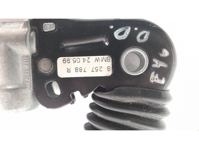 Recambio de cinturon seguridad delantero derecho para bmw serie 3 berlina (e46) 320d referencia OEM IAM 8257788R  