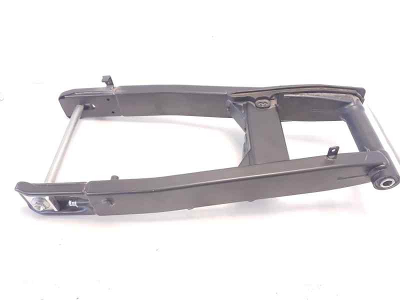 Recambio de puente trasero para honda cb 500x cb 500x referencia OEM IAM 52200MKPJ00  