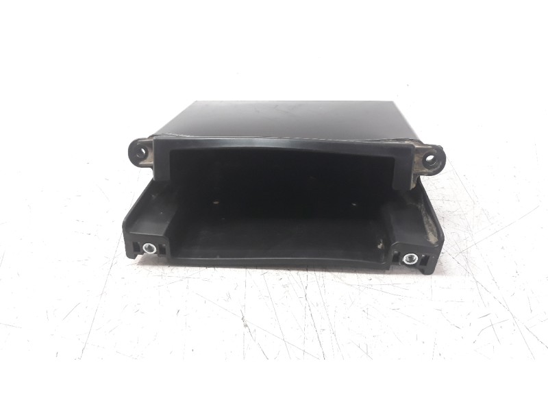 Recambio de moldura para honda x-adv referencia OEM IAM 81220MKTD00  