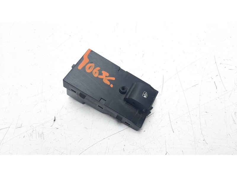 Recambio de mando elevalunas delantero derecho para opel astra j lim. 1.7 16v cdti referencia OEM IAM 13301886  