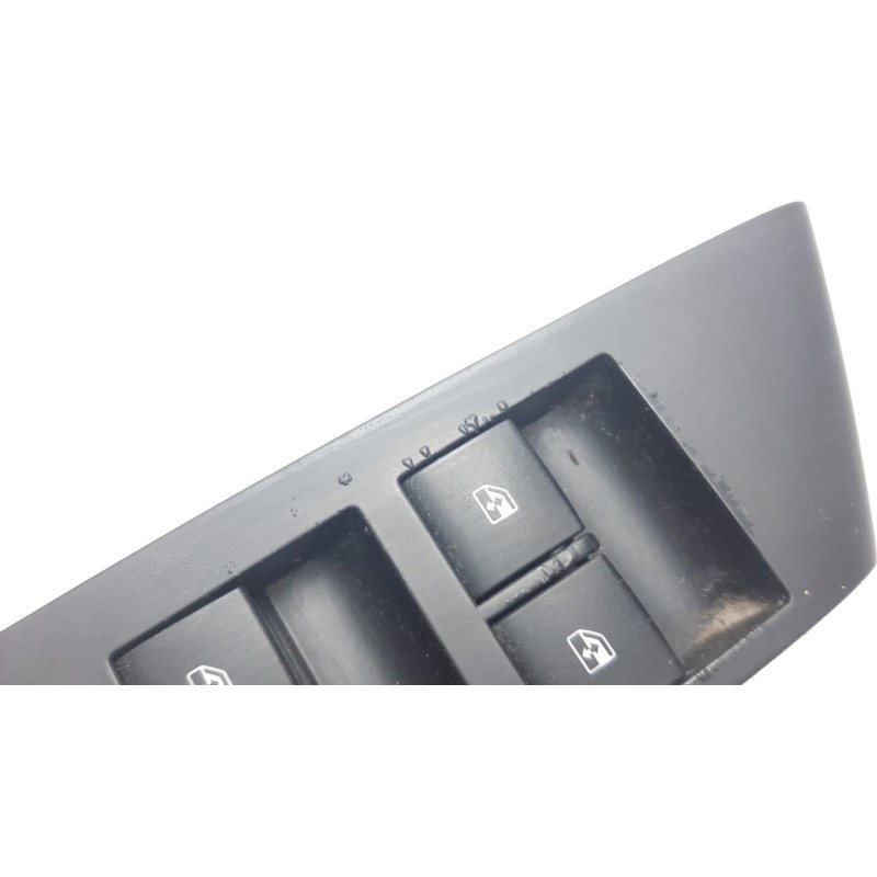 Recambio de mando elevalunas delantero izquierdo para opel astra j lim. 1.7 16v cdti referencia OEM IAM 13305011 IAF320077HQ EWS