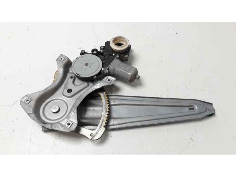 Recambio de elevalunas trasero izquierdo para toyota avensis (t27) 2.0 d-4d cat referencia OEM IAM   