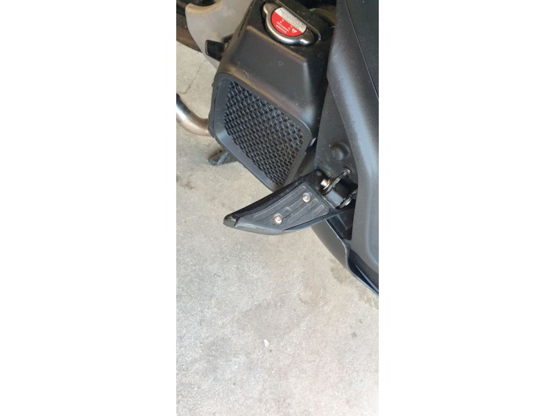 Recambio de estribera izquierda para piaggio (vespa) piaggio medley 125 medley 125ie iget referencia OEM IAM 1B002071000H4  