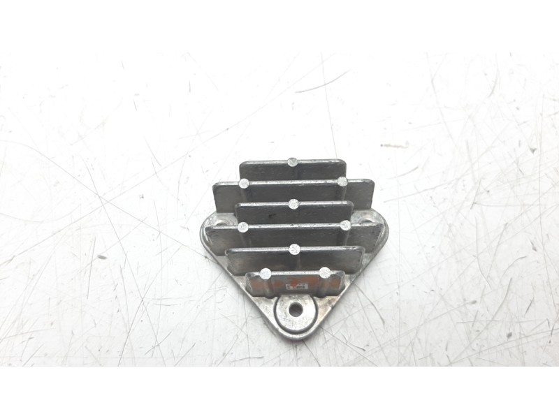 Recambio de bombillas para renault captur 0.9 energy referencia OEM IAM TRE0000747  