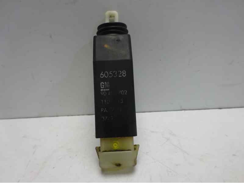 Recambio de cerradura puerta delantera derecha para opel corsa b 1.2 16v cat (x 12 xe / lw4) referencia OEM IAM   