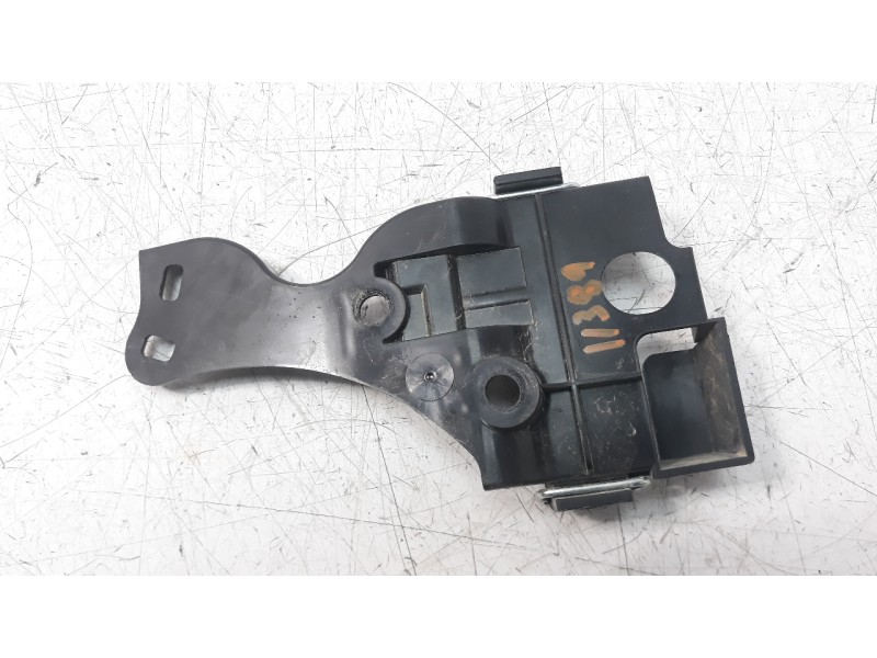 Recambio de moldura para honda x-adv referencia OEM IAM 64192MKTD00  