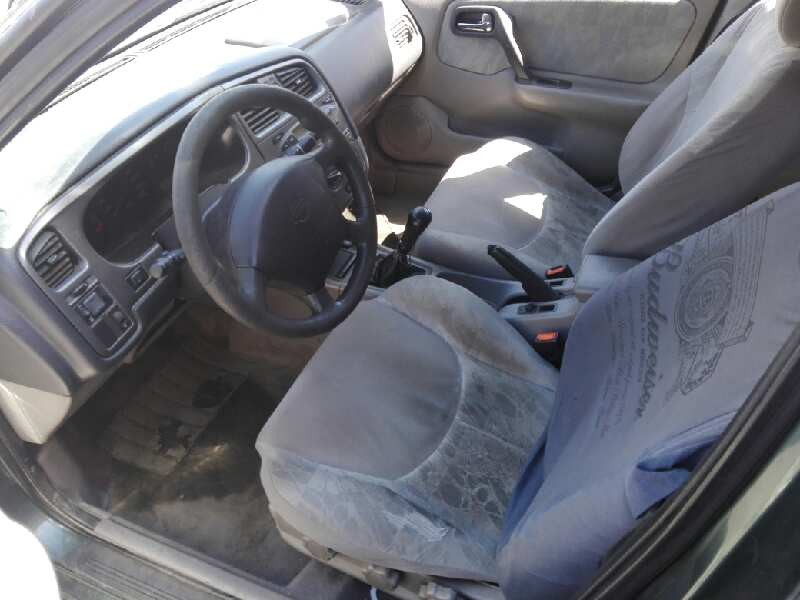 nissan primera trav. (wp11) del año 2000