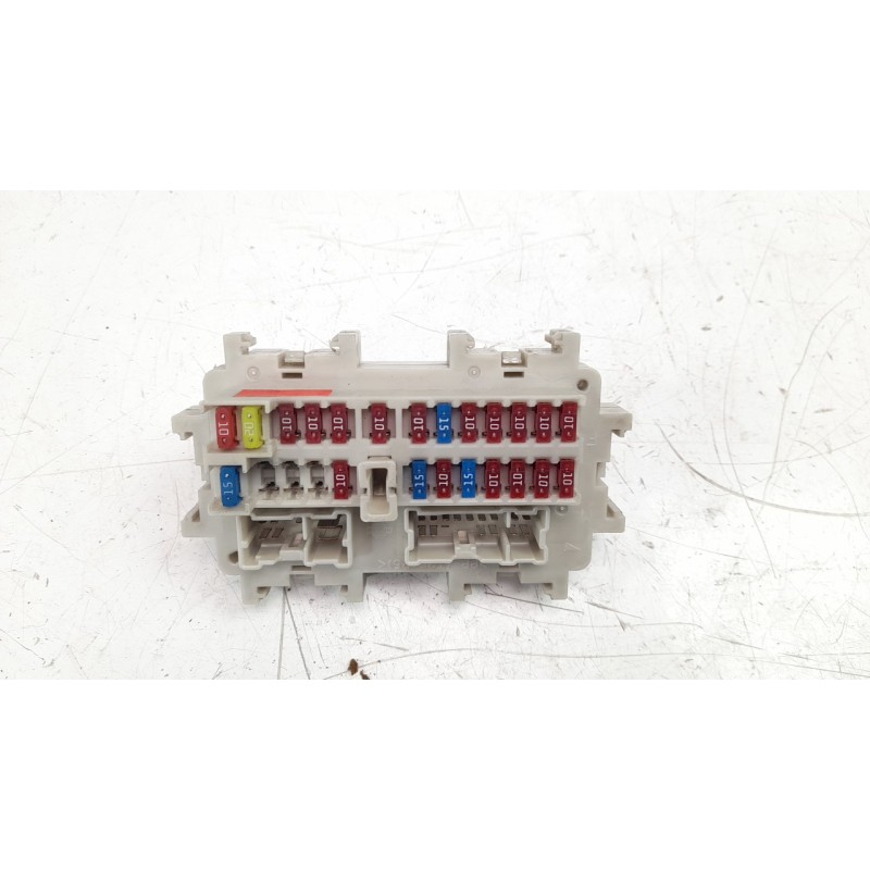 Recambio de caja reles / fusibles para nissan pathfinder (r51) 2.5 dci diesel cat referencia OEM IAM 24350EA00A  