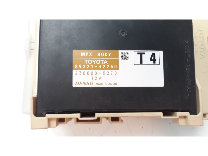 Recambio de caja reles / fusibles para toyota rav 4 2.0 d-4d cat referencia OEM IAM 8922142250 2380005270 8273042810