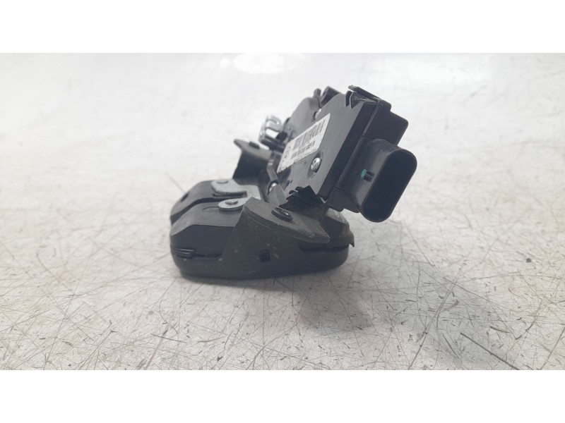Recambio de cerradura maletero / porton para jeep compass (m7) limited fwd referencia OEM IAM 68247936AE  