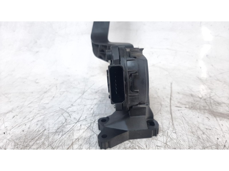 Recambio de potenciometro pedal para jeep renegade 1.6 m-jet cat referencia OEM IAM 51942423 6PV01017515 