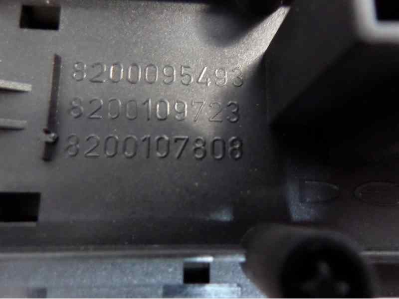 Recambio de warning para renault scenic ii confort expression referencia OEM IAM 8200095493  