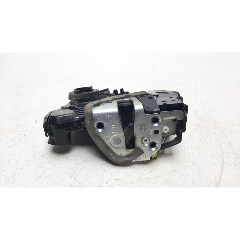 Recambio de cerradura puerta delantera izquierda para toyota rav 4 2.0 d-4d cat referencia OEM IAM 6903060240 CRDTOY3020 