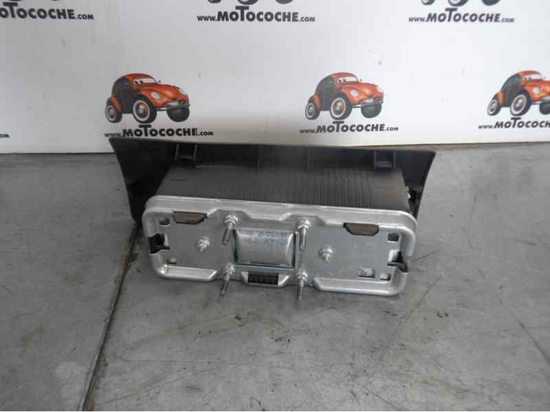 Recambio de airbag delantero derecho para dacia logan ambiance referencia OEM IAM 8200213634F  