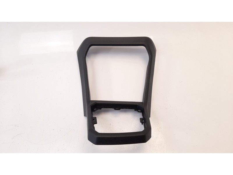 Recambio de moldura para dacia sandero 0.9 tce cat referencia OEM IAM 969317875R  