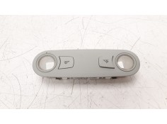 LUZ INTERIOR 8T0947111BET1 