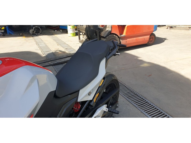 Recambio de subchasis trasero para bmw f 900 r f 900 r referencia OEM IAM 46518404202  