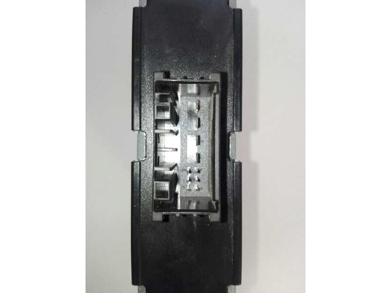Recambio de centralita luces para bmw serie 1 berlina (e81/e87) 120d referencia OEM IAM 61429127088 8ES00947420 