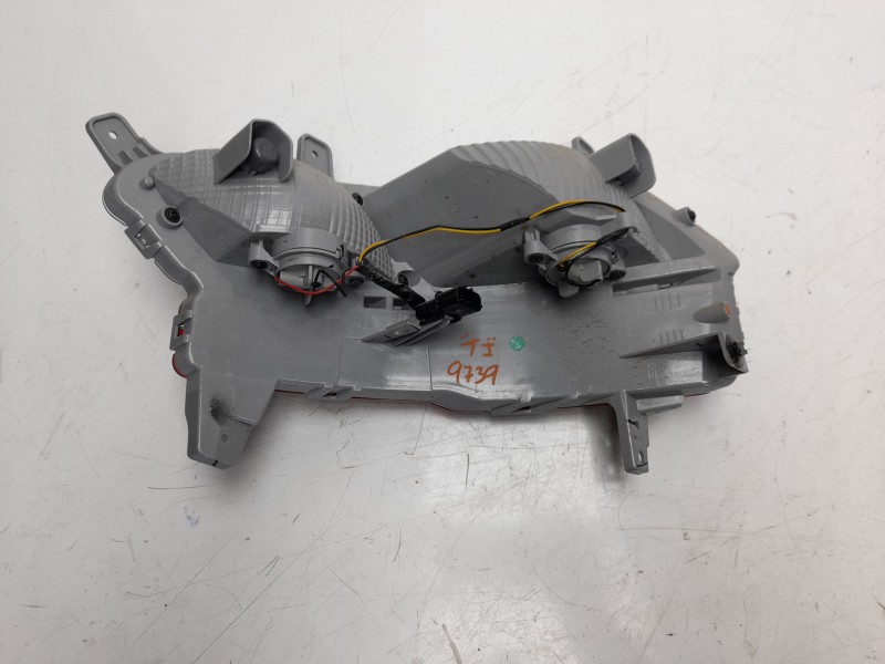 Recambio de faro antiniebla trasero izquierdo para kia sportage drive 2wd referencia OEM IAM 92405D97  