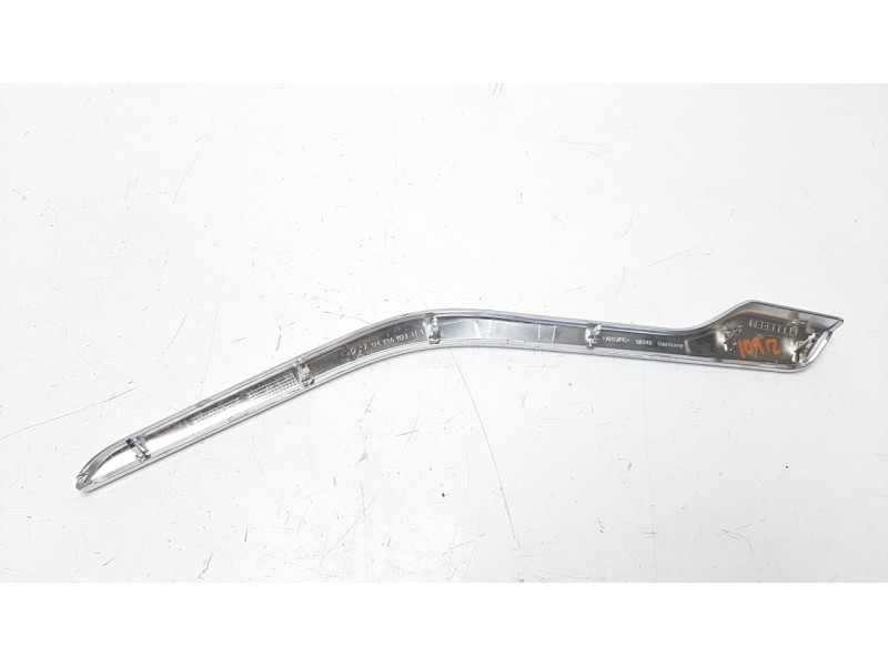 Recambio de moldura para mercedes-benz clase a (w176) 2.1 cdi cat referencia OEM IAM A1767301122  