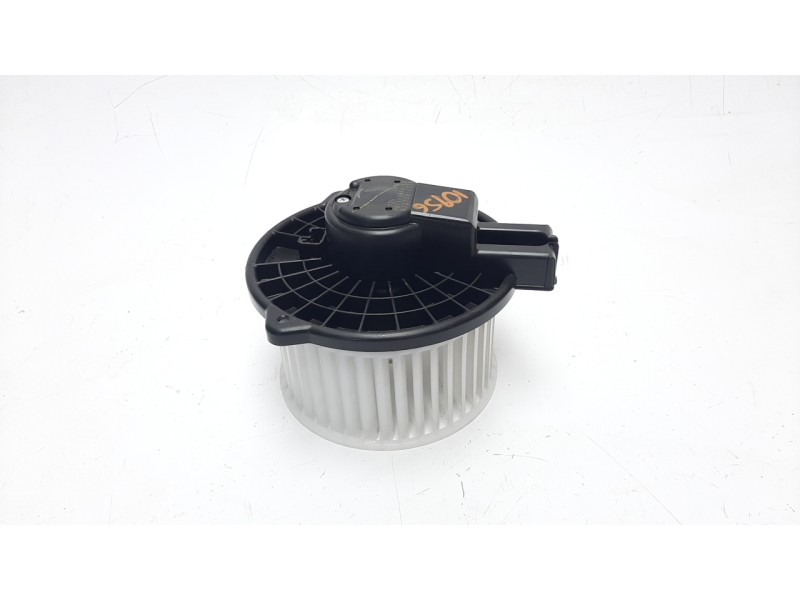 Recambio de ventilador calefaccion para mazda 3 berlina (bp) referencia OEM IAM BDGF61B10  