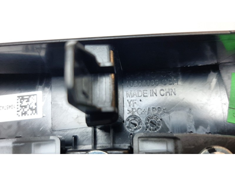 Recambio de moldura para mg hs comfort referencia OEM IAM 10282096OSA  
