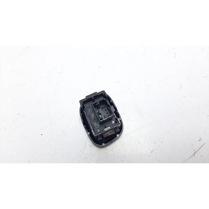 Recambio de mando elevalunas delantero izquierdo para fiat panda (319) 1.2 cat bivalent. gasolina / gpl referencia OEM IAM 73553
