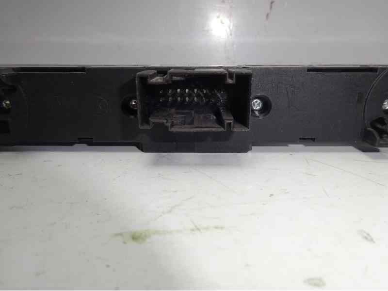 Recambio de warning para opel astra gtc sport referencia OEM IAM 13100107 032003758070 