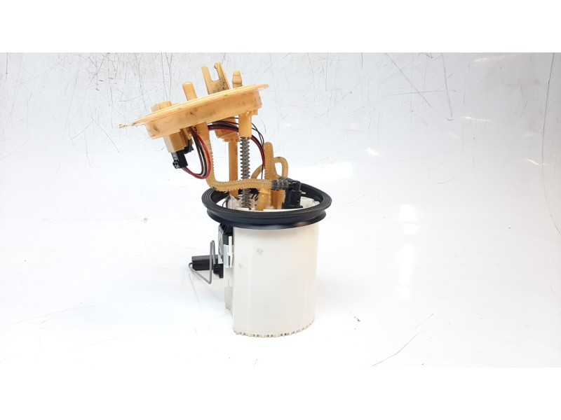 Recambio de bomba combustible para seat leon st (5f8) 2.0 tdi referencia OEM IAM 5WA919051A  