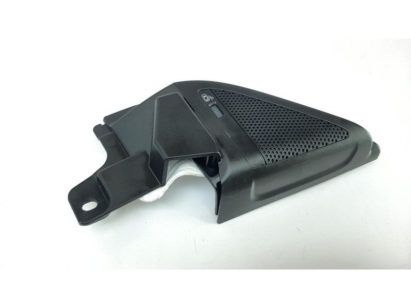 Recambio de moldura para mg hs comfort referencia OEM IAM 10878501  