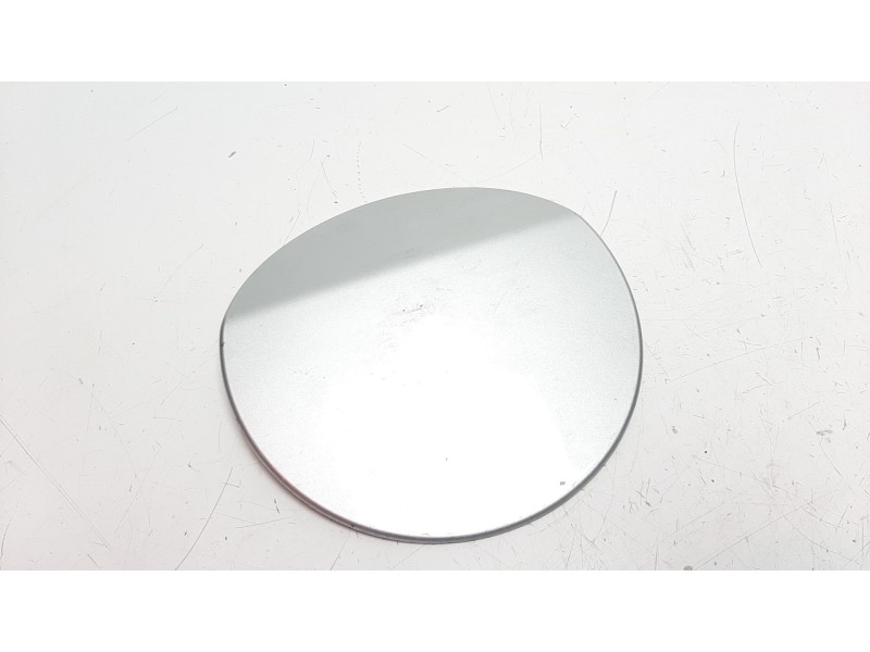 Recambio de tapa exterior combustible para opel astra j lim. 1.7 16v cdti referencia OEM IAM 13281384  