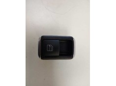 MANDO ELEVALUNAS TRASERO DERECHO A2049058102 