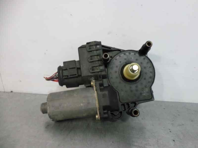 Recambio de motor elevalunas trasero derecho para audi a6 avant (4b5) 2.5 tdi referencia OEM IAM 0130821785  
