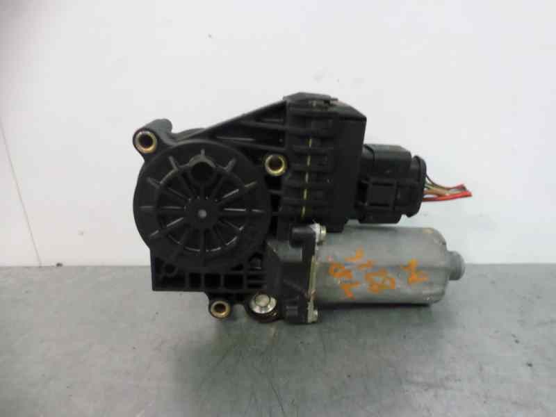 Recambio de motor elevalunas trasero derecho para audi a6 avant (4b5) 2.5 tdi referencia OEM IAM 0130821785  