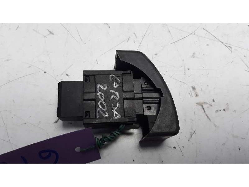 Recambio de warning para opel corsa c club referencia OEM IAM 13539900 9164141344201A 