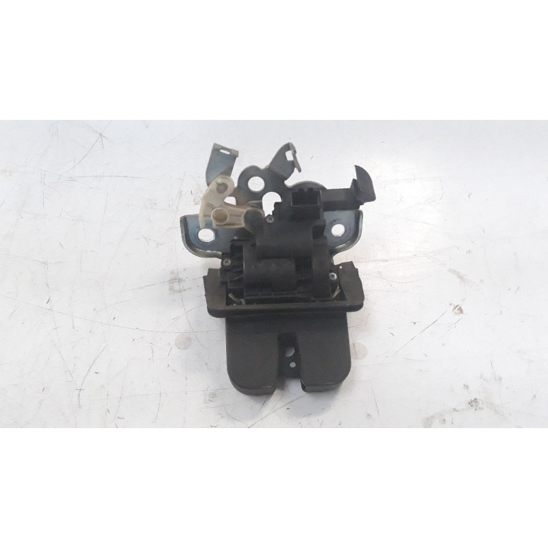 Recambio de cerradura maletero / porton para seat leon st (5f8) 2.0 tdi referencia OEM IAM 5E0827505A  
