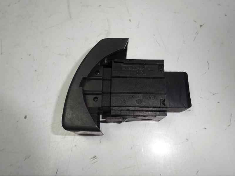 Recambio de warning para opel corsa c club referencia OEM IAM 13539900 9164141344201A 