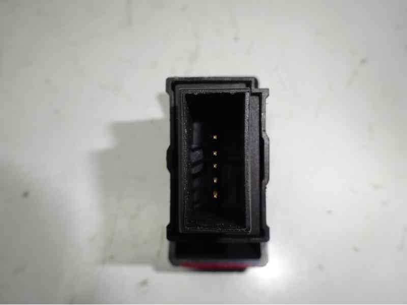 Recambio de warning para opel corsa c club referencia OEM IAM 13539900 9164141344201A 