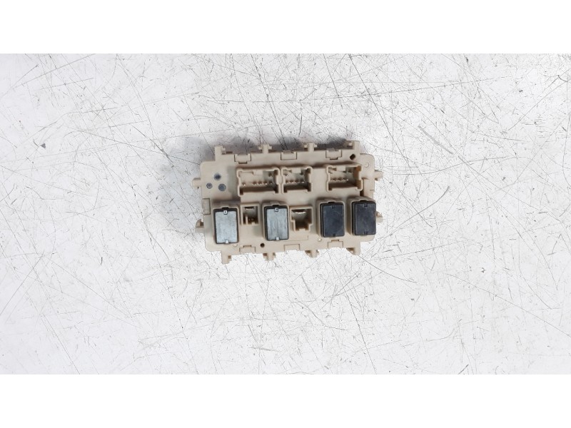 Recambio de caja reles / fusibles para nissan navara pick-up (d40m) 2.5 dci diesel cat referencia OEM IAM KJ0A  