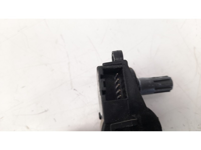 Recambio de motor calefaccion para kia xceed 1.0 tgdi cat referencia OEM IAM D332CK8AA04  