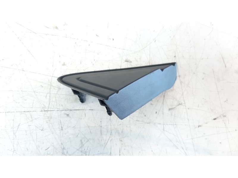 Recambio de moldura para dacia sandero 0.9 tce cat referencia OEM IAM 638753875R  