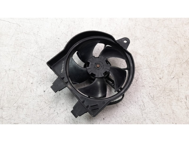 Recambio de electroventilador para bmw f 850 gs f 850 adventure referencia OEM IAM 17119898678  