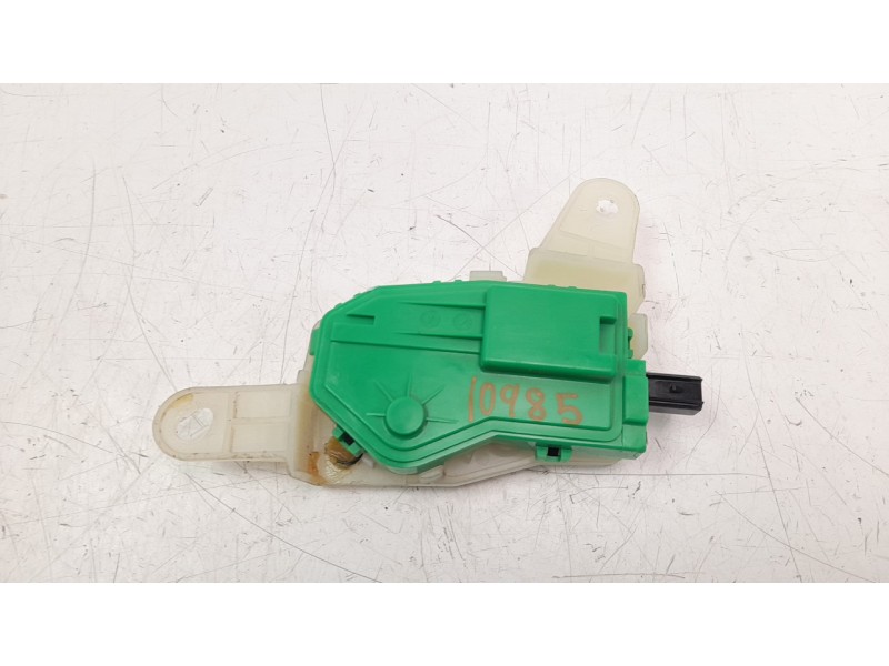 Recambio de tapa exterior combustible para kia xceed 1.0 tgdi cat referencia OEM IAM 81550G3000  