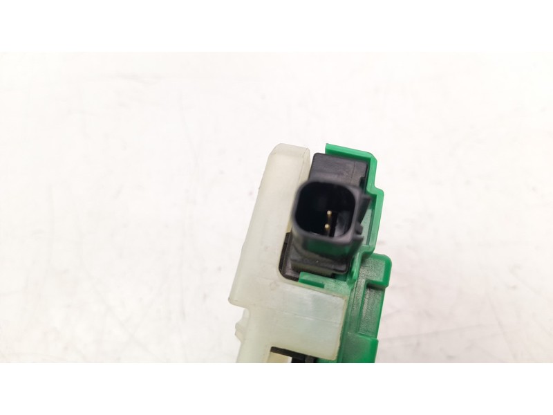 Recambio de tapa exterior combustible para kia xceed 1.0 tgdi cat referencia OEM IAM 81550G3000  