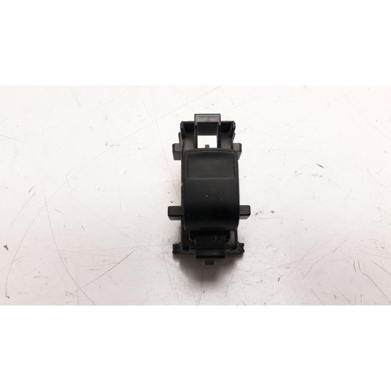 Recambio de mando elevalunas delantero derecho para toyota rav 4 2.0 d-4d cat referencia OEM IAM 8481052030 IAF810068HQ EWSTY005