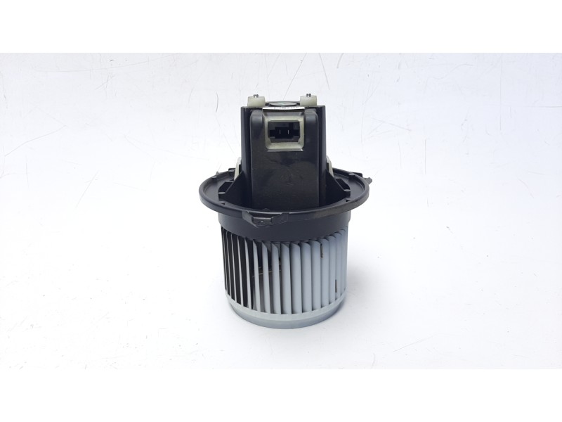 Recambio de ventilador calefaccion para fiat panda (319) 1.2 cat bivalent. gasolina / gpl referencia OEM IAM 77368879 34224 VHF4